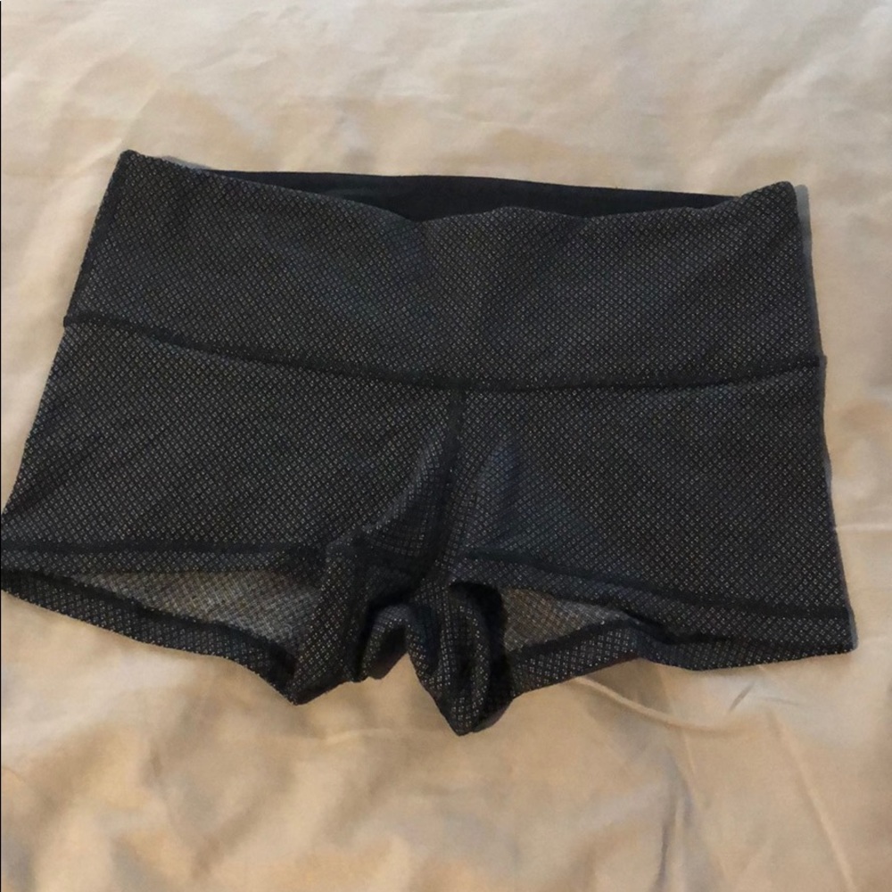 Lululemon In Movement Short Everlux 2.5"